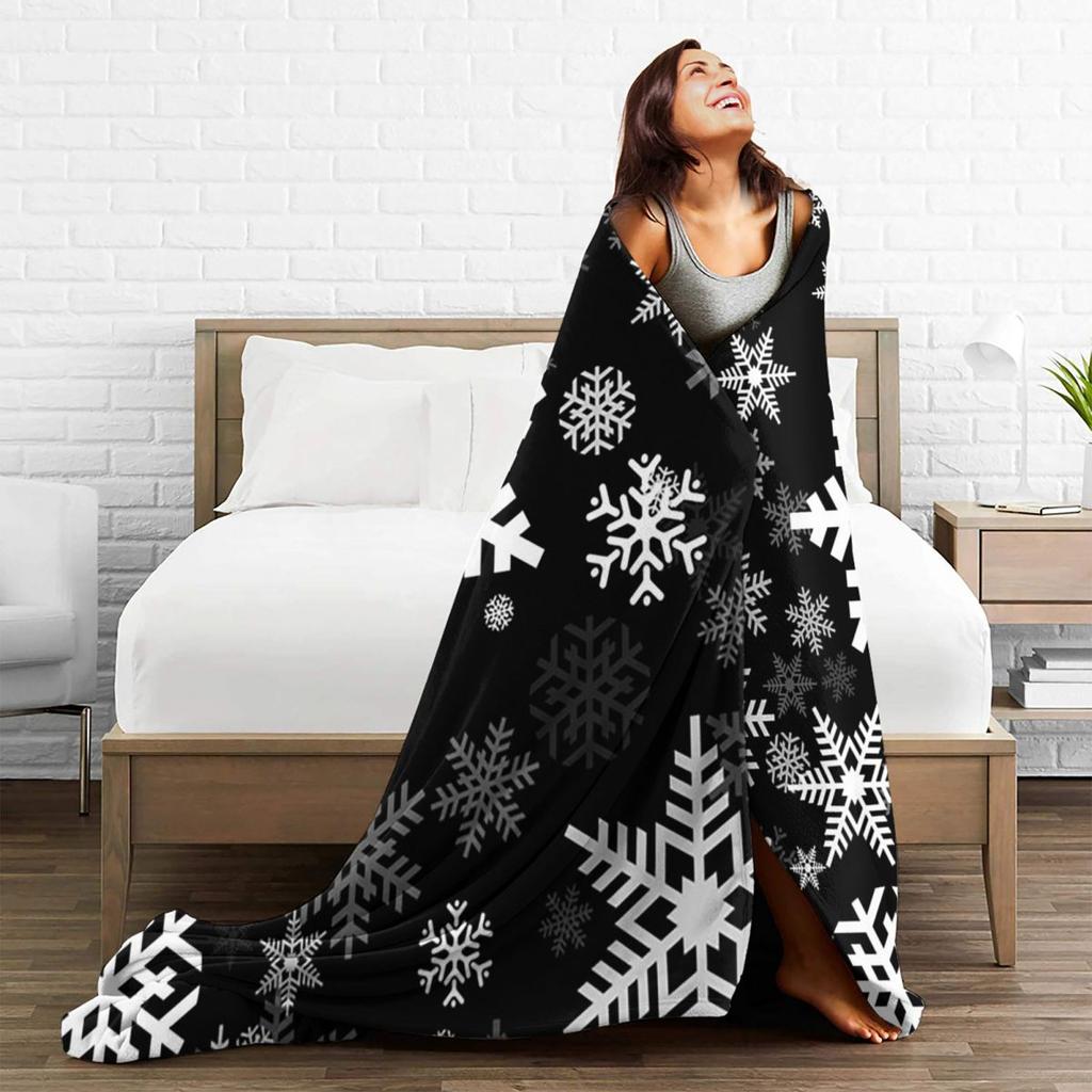 Black And White Snowflake Christmas Blankets Soft Warm Flannel Throw Blanket Plush for Bed Living room Picnic Travel Home Couch