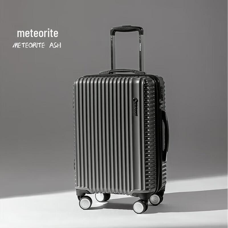 Diplomat Classic Lightweight Carry-on Suitcase