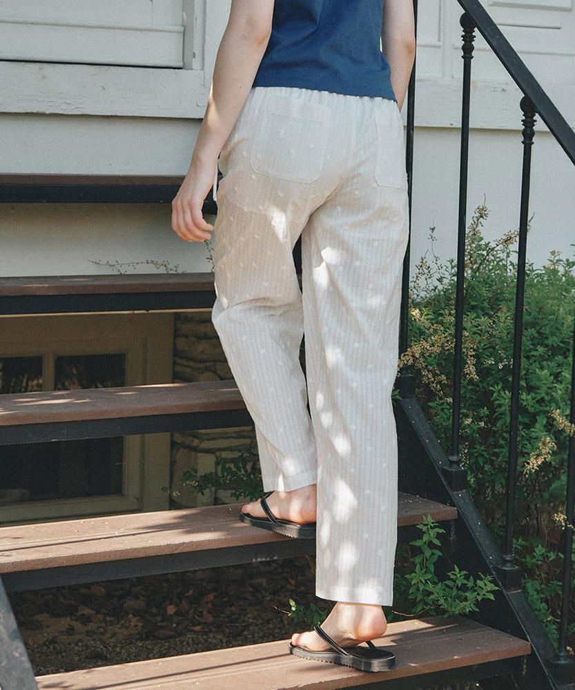 AAU Cotton Embroidered Relaxed Elastic Waist Pants_White