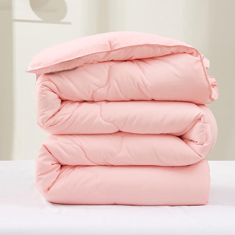 Hongdou Cozy Four-Season Wool Blend Quilt