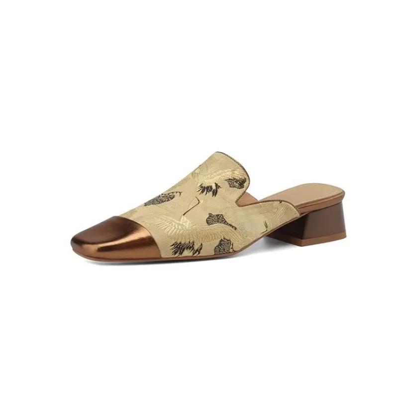 Fashion 2025 Summer New Mixed Colors Women's Slipper Elegant Fashion Closed Toe Sandals Women with Med Heel Printing Hot Sale Slippers