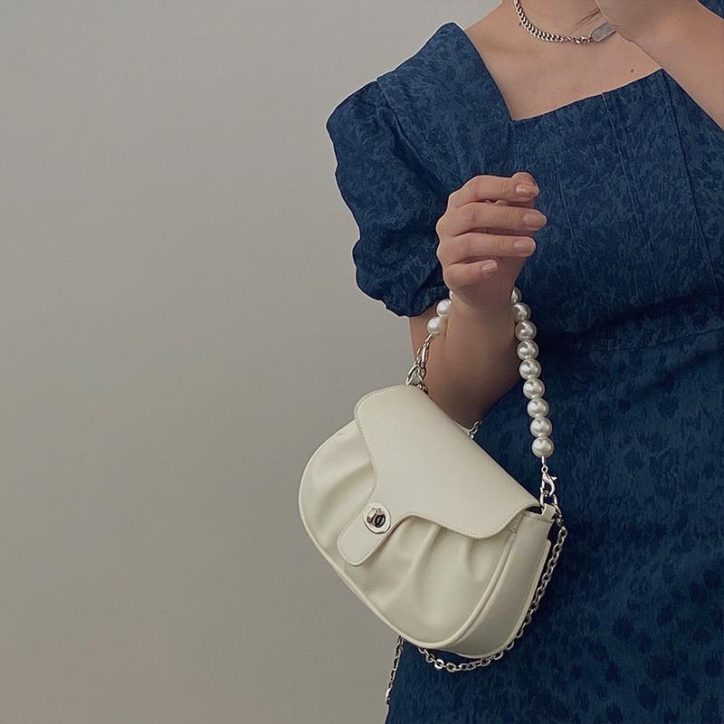 Sac à bandoulière en chaîne de perles pour femme Design de niche Plissé Doux Sac à main Sac bandoulière Clutch de soirée Socialite
