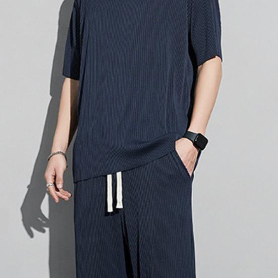 1 Set Men Summer T-shirt Pants Sports Set Round Neck Short Sleeves Pullover Top Drawstring Trousers Two-piece Set Indoor Outdoor Loose