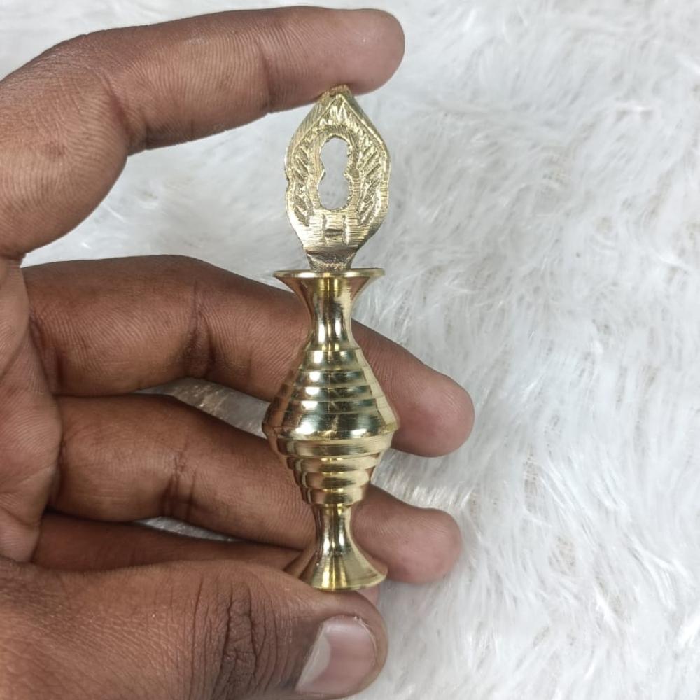 AL ATHMAD Arabian Brass Surmadani - Kohl Container For Storing Surma Powder - Golden Color