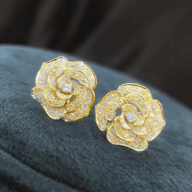 

French Celebrity Style Earrings Vintage Hollow out Camellia Flower Zircon Earrings Valentine s Day Gift Accessories