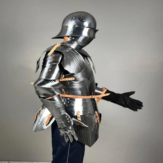 Německá gotická zbroj Středověký rytíř Poloviční zbroj oblek 15. století Larp Cosplay zbroj Nejlepší dárek pro něj