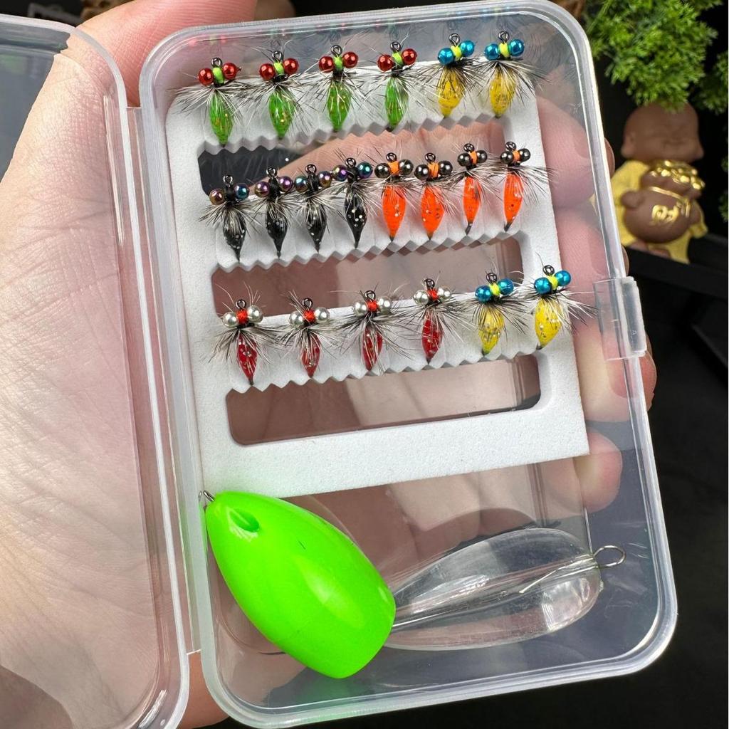 Transparent Plastic Luya Insect Bait Box with Sponge Fish Hook Storage Tool Box for Fly Fishing.