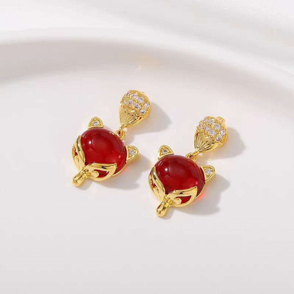 

Silver Needle Korean Internet Celebrity Temperament Pearl Earrings Versatile Niche Design Earrings Light Luxury High-end Earrings