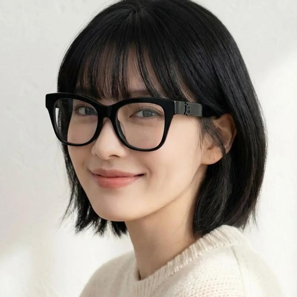

Burberry Eyeglass Frames BE2388F 4093 Cat-eye Black Horn-rimmed Fashion