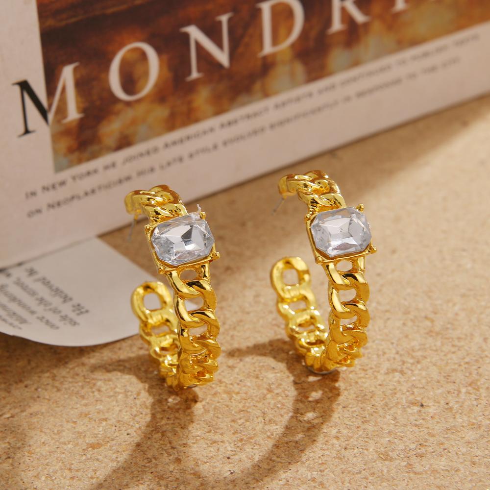 2024 Simple and Creative Retro Exaggerated Hollow Chain C-shaped Earrings Female Personality Geometric Girl Earrings