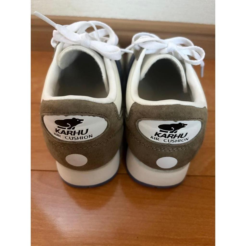 Used KARHU Albatross sneakers