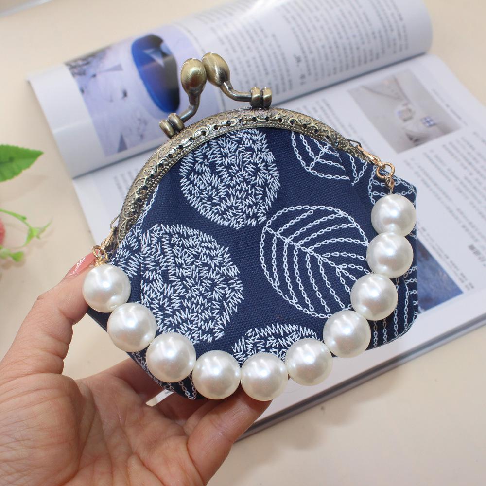10.5cm Canvas Leaf Print Clasp Coin Purse - Handmade Retro Ladies' Clutch with Snap Closure
