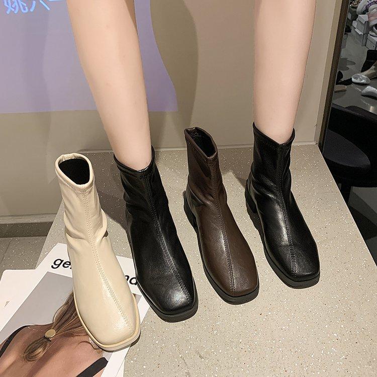 Модные ботильоны с квадратным носком на танкетке — фото 4