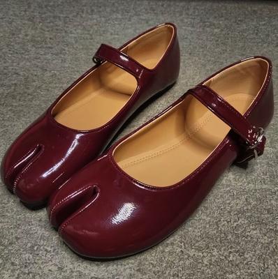 IPPEUM Burgundy Tabi Shoes Women Mary Janes Shoes 2025 New Ballet Flats Split Toe Shoes