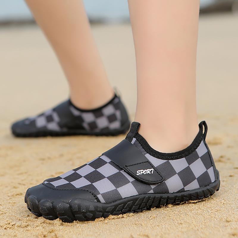 Children's Outdoor Beach Swimming Yoga Shoes Trekking Water Shoes Quick Dry Shoes Cycling Shoes Children Multi Functional Shoes