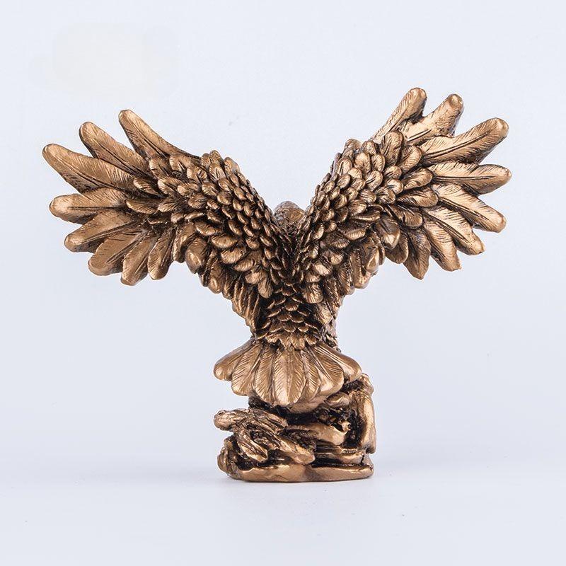 Resin Golden Eagle Figurine Home Protection and Wealth Attraction for The Office Decor