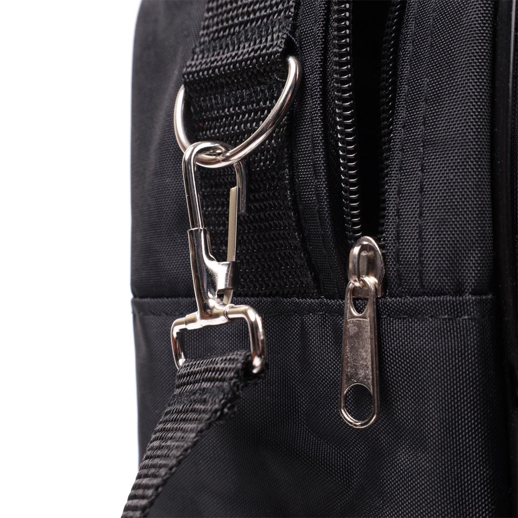 Herreveske med komfortabelt håndtak laget av høykvalitets polyester FABRA Bag 22579 Sort