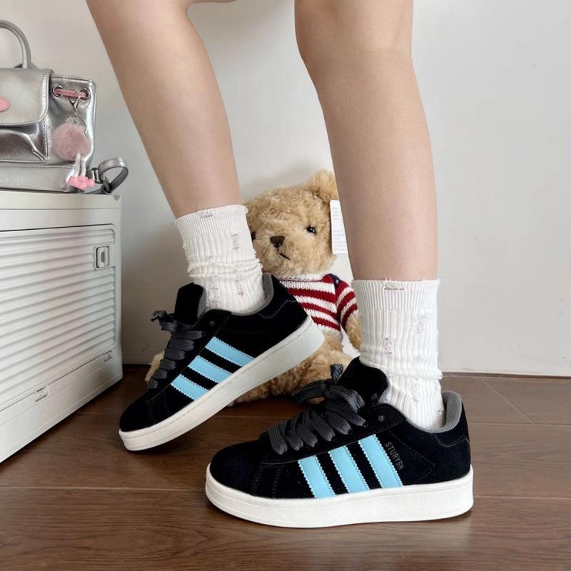 Retro women's Hong Kong style versatile couple skateboard shoes ins Guochao niche students light street shooting sports and leisure shoes women