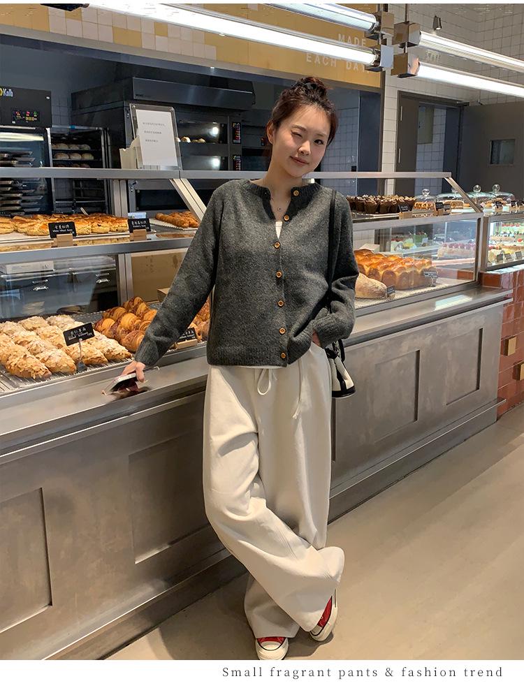Korean Style Plus Size Loose Knit Cardigan - Women's Solid Color Round Neck Casual Spring Sweater.