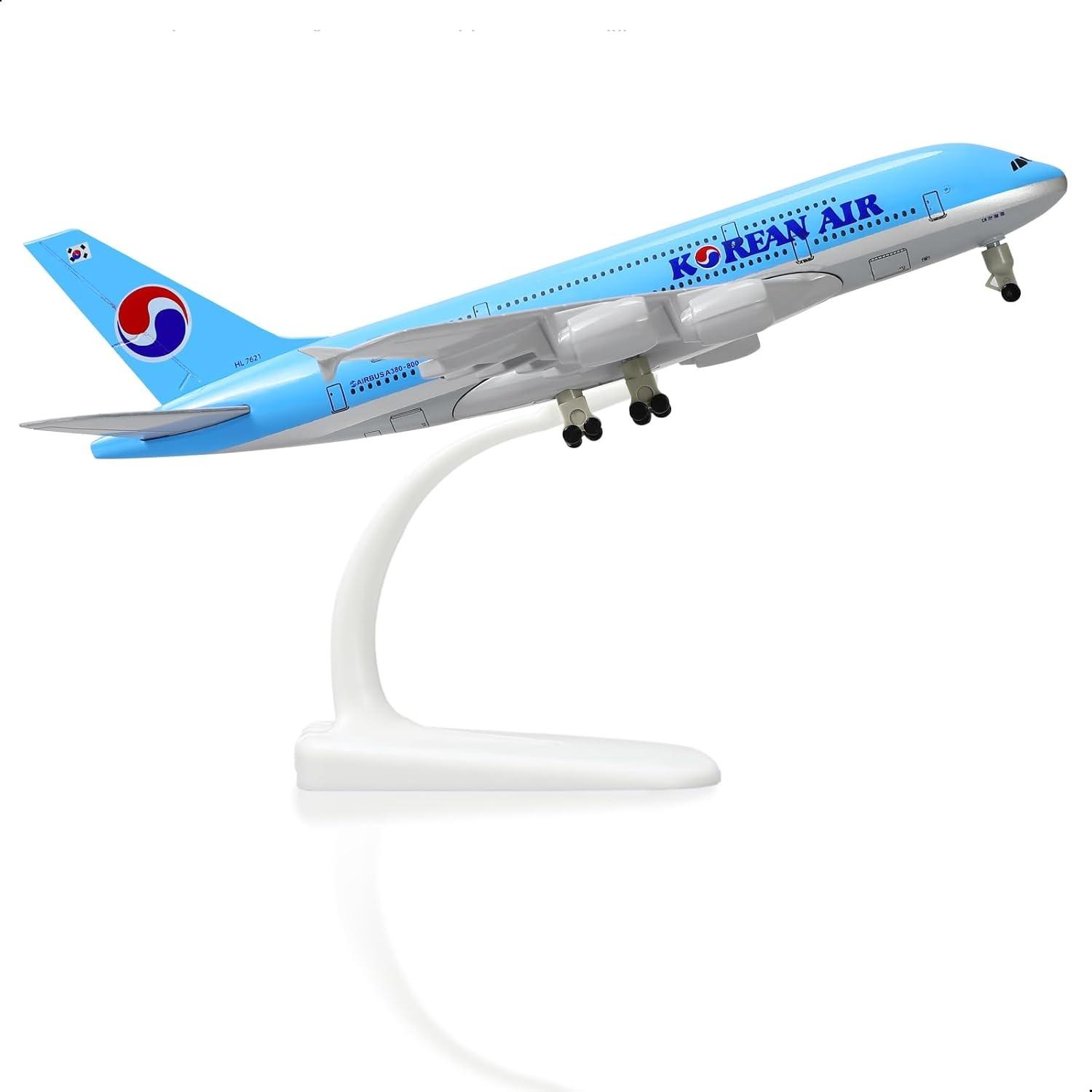 

1/300 Scale 20CM Model Planes A380 Korean Aircraft Metal Die-Cast Plane Model Children Toys with Stand Aviation Enthusiast Gift синій