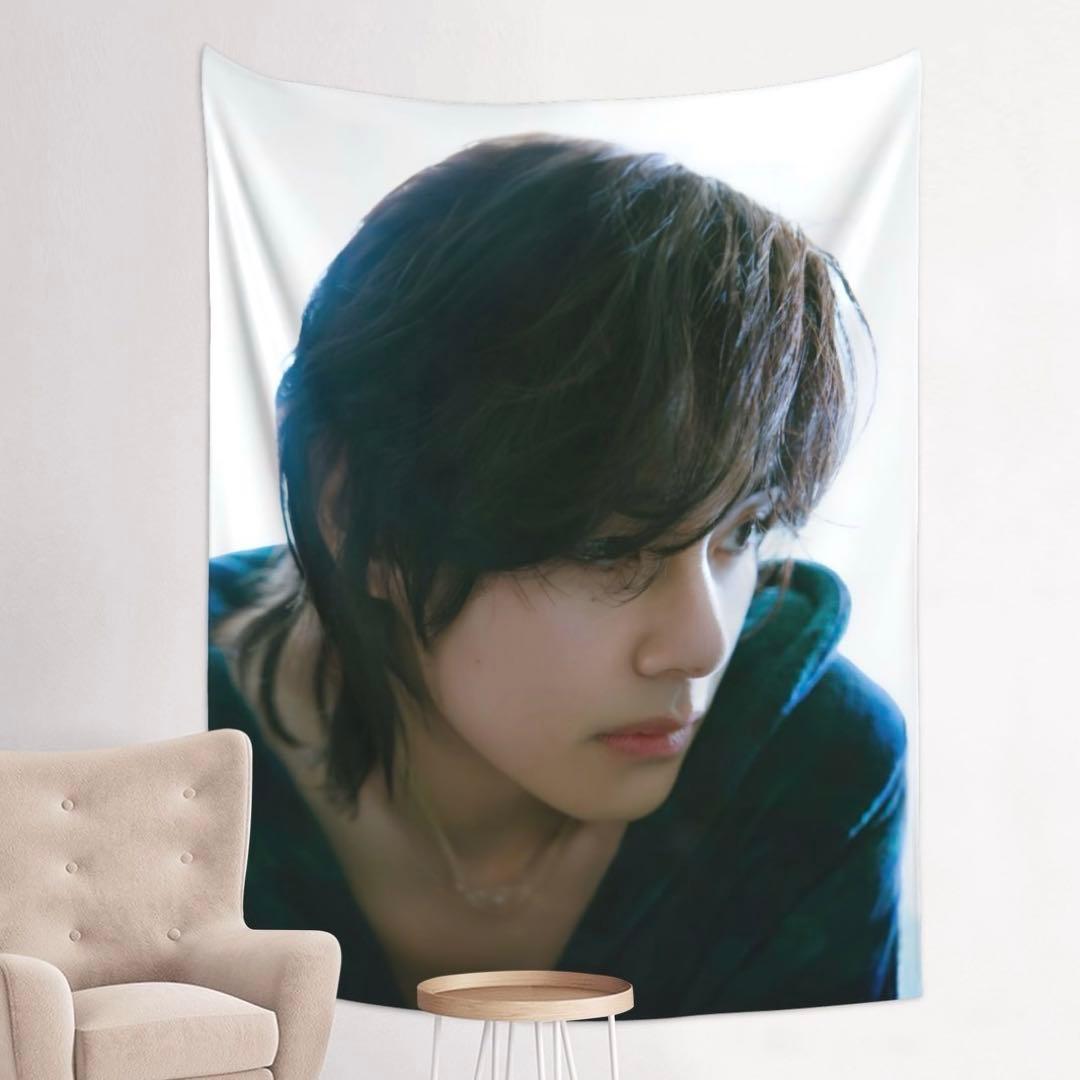 

[USED] BTS Tapestry LAYOVER Taehyung V V
