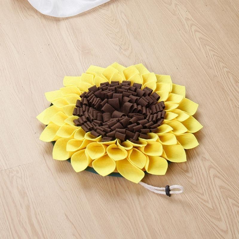 Snuffle Mat for Dogs Feeding Pad Dog Puzzle Toy Design Treat Mat