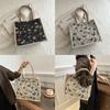 Butterfly Pattern Print Tote Bag For Women Made Of Linen With Magnetic Closure For Daily Commute