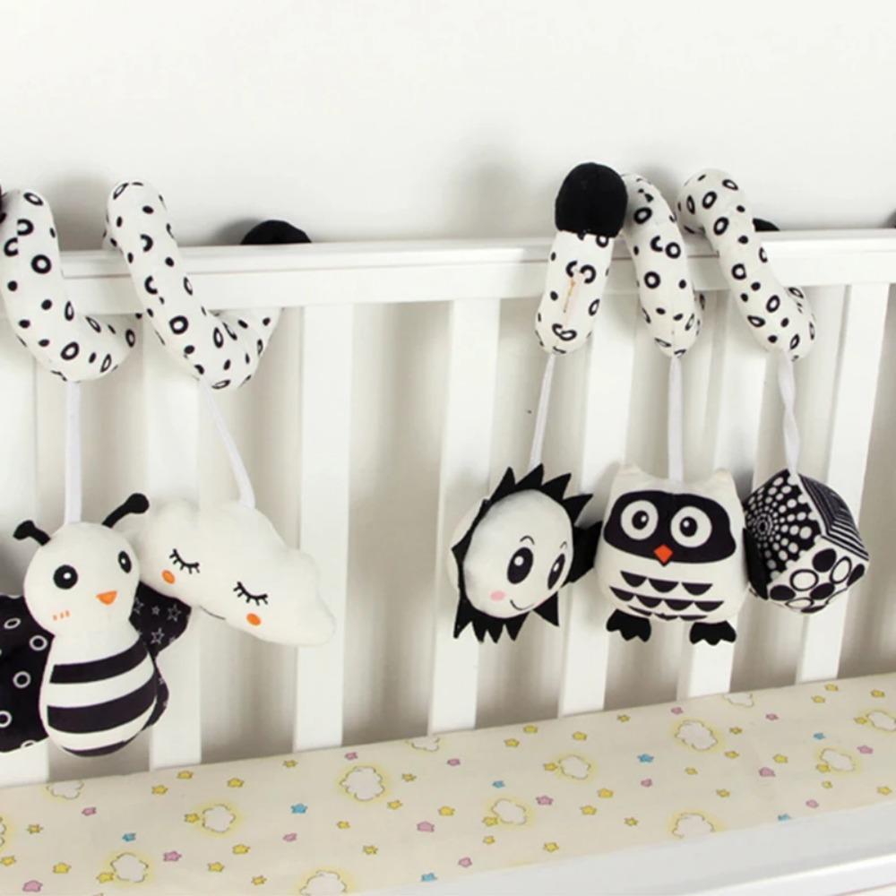 Jouets suspendus Siège auto Berceau Mobile Bébé Spiral Peluche Lit Poussette Barre Jouet Couleur Noir et Blanc avec Hochet Sifflet BB