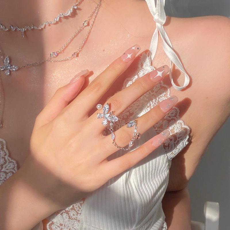 Elegant Butterfly Open Ring: High-End Design, Fashionable and Versatile Index Finger Accessory.