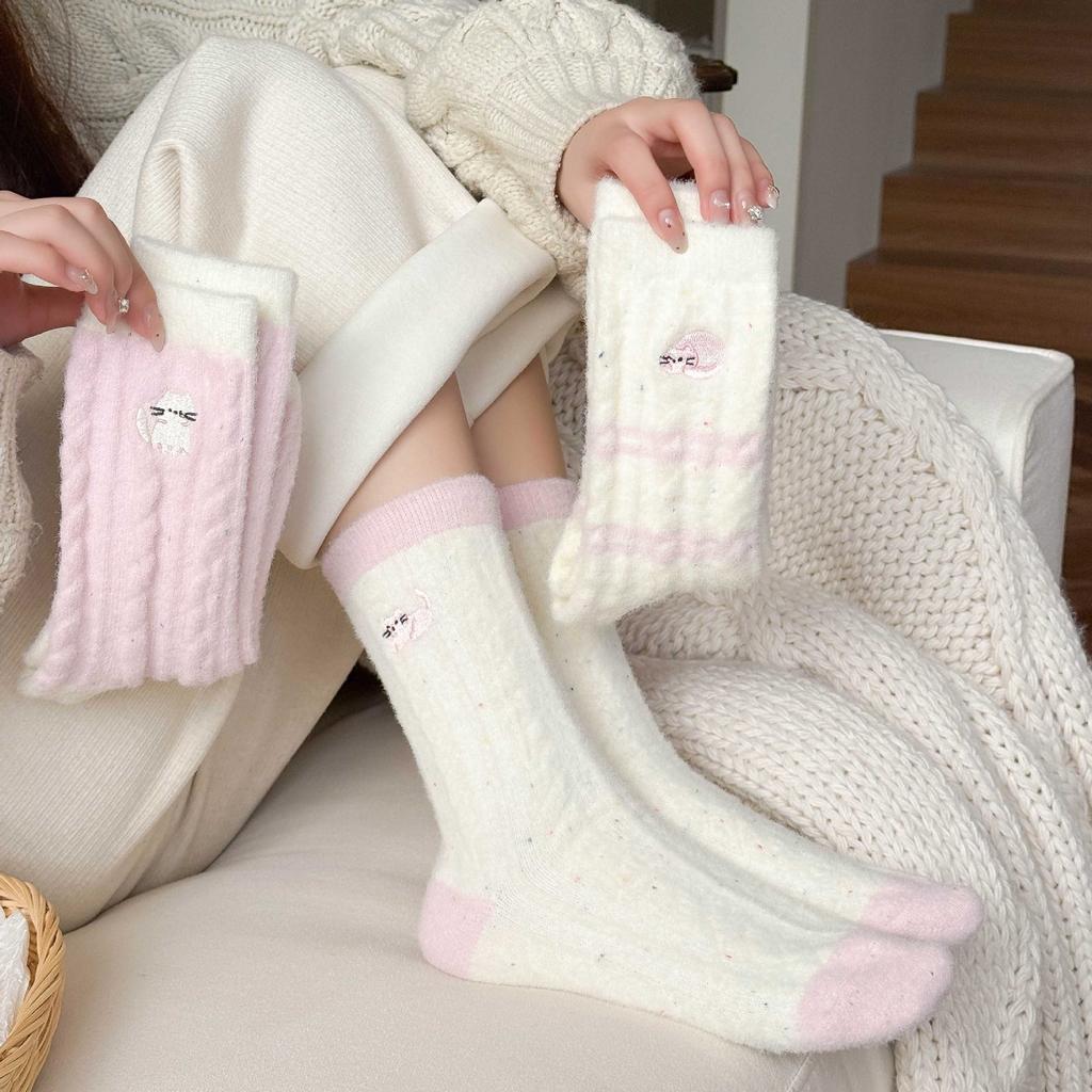 Season Pink Plush Socks Love Embroidery Cat Australian Plush Socks Plush Thickened Warm Sleep Socks