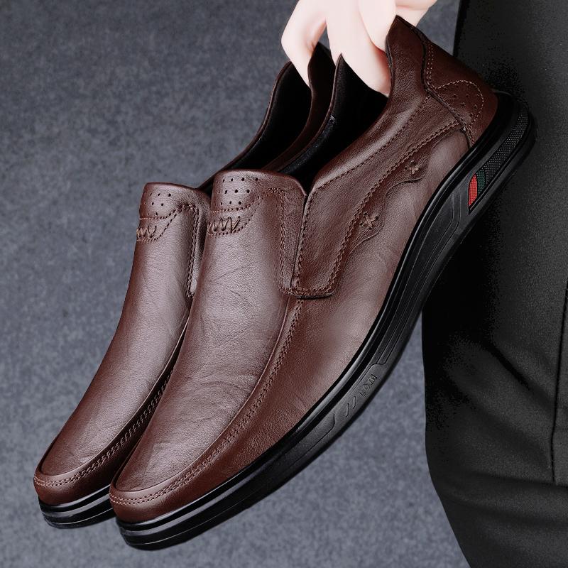 Fashion Genuine Leather Men Boat Shoes Breathable Male Business Loafers Classic Slip on Flats Casual Footwear New Antiskid Driving Shoes