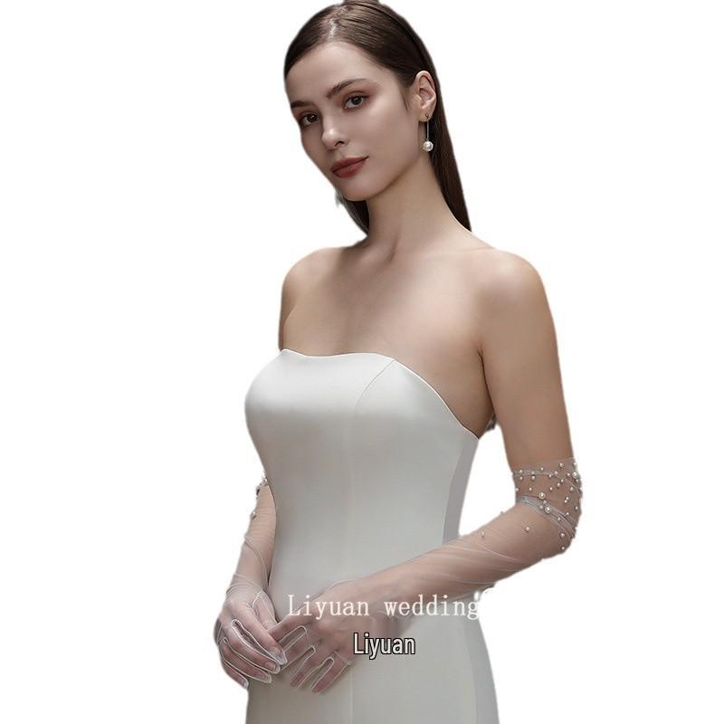 Elegant Pearl Mesh Wedding Gloves