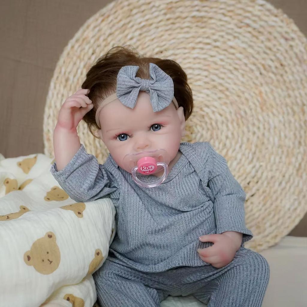 Realistic Newborn Doll Reborn Baby Doll Exquisite Doll Cute Doll With Open Eyes Hugging Doll And Doll Accessories Exquisite Gift