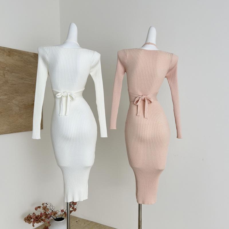 

Korean-Style Elegant High-End Halter Knit Waist-Cinched V-Neck Bodycon Skirt — Versatile and Slimming for Spring Small білий