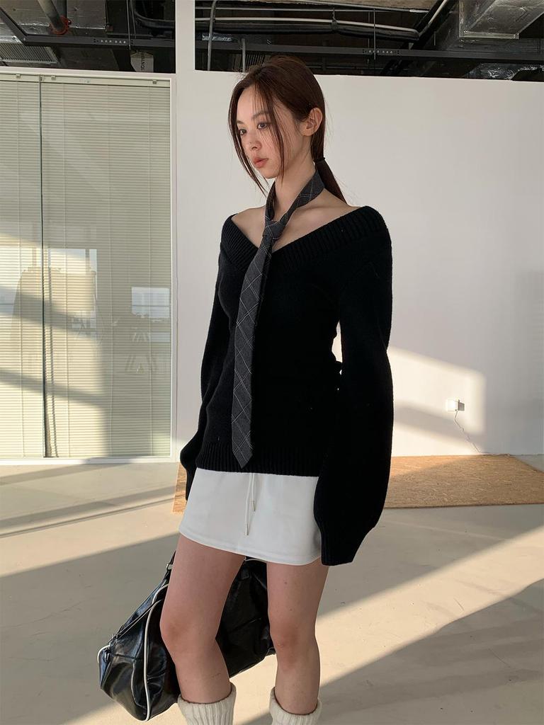Dorothy Korean V-Neck Spring Solid Sweater - Women's Knitted Straight Waisted Top