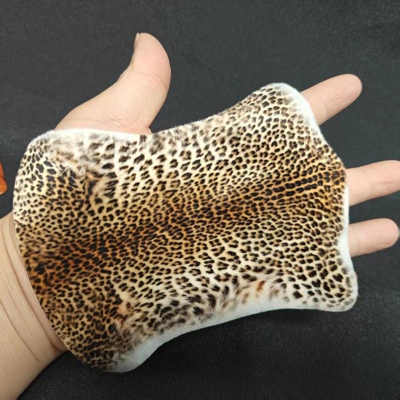

1Pcs 1:12 Dollhouse Miniature Tiger Pattern Leopard Pattern Plush Carpet Model Bedroom Living Room Decor Doll House Accessories