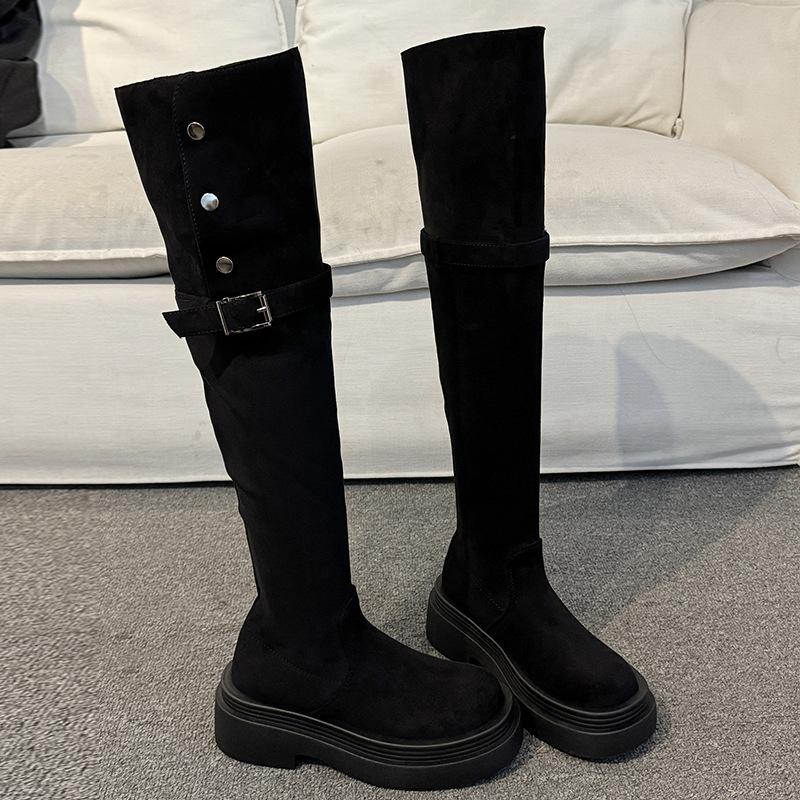 Zwei tragen gefaltete Stiefel mit dicker Sohle für Kinder, neue Kniehohe Ritterstiefel mit dickem Absatz im Herbst und Winter 2025, Frühling und Herbst