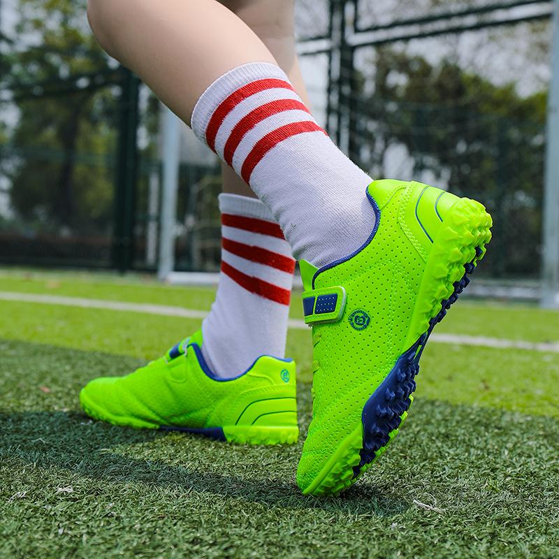 Children's Magic Sticker Rubber Soft Bottom Short Nail Football Boots