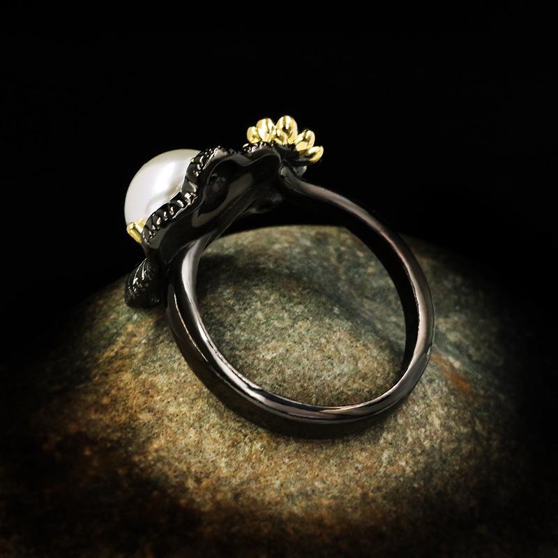New Jewelry Original Design of Baroque Pearl Ring, Noble Craftsmanship  Two Colors of Flowers