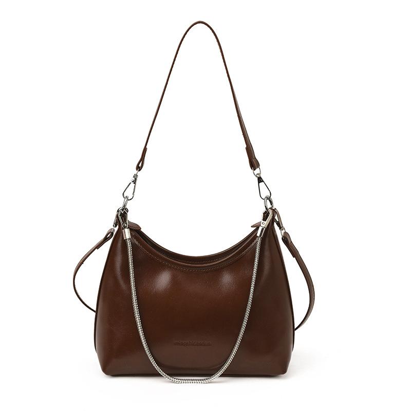 Underarm Bag Women's 2025 Autumn New Foreign Style Fashion Niche Design Shoulder Bag Bright Face Versatile Messenger Bag