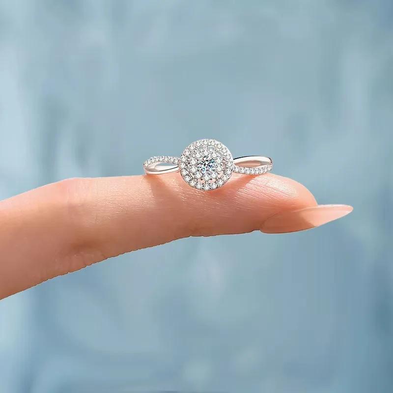 

A classic full-diamond ring with a niche design for women, a light luxury wedding ring that is versatile and elegant 10
