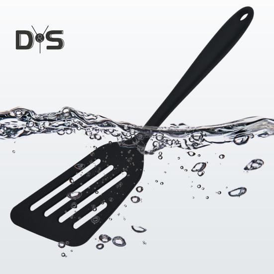 Non-stick Spatula Heat-resistant Silicone Flexible Colander Rice Scoop Handy Baking Scraper