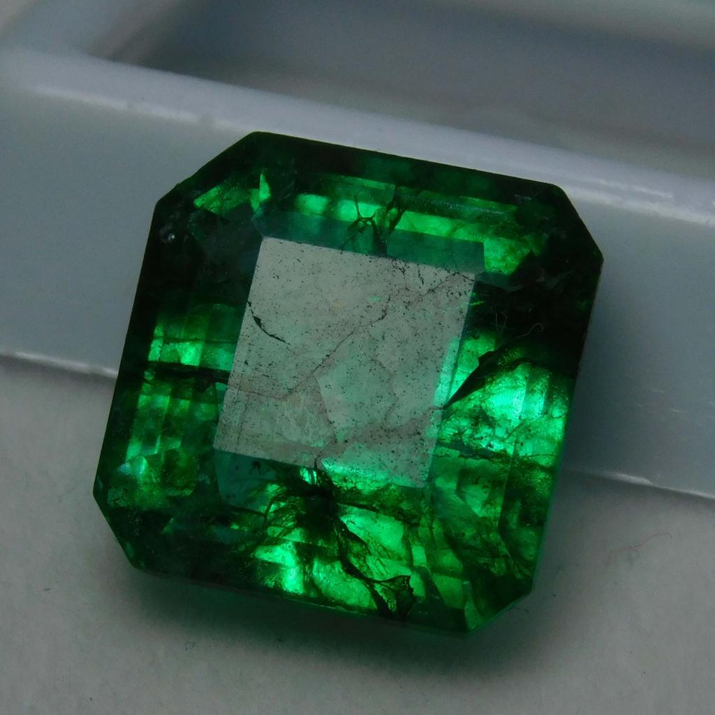 Natural Green Colombian Emerald 11.15ct Square Cut Certified Loose Gemstone