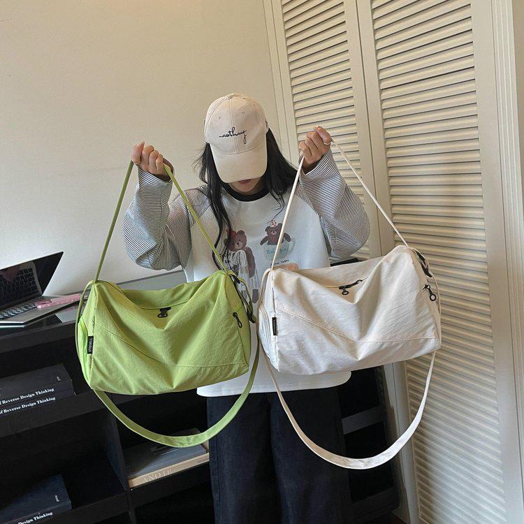 Large Capacity Short Trip Fitness Bag with Dry-Wet Separation for Easy Carrying - Unisex