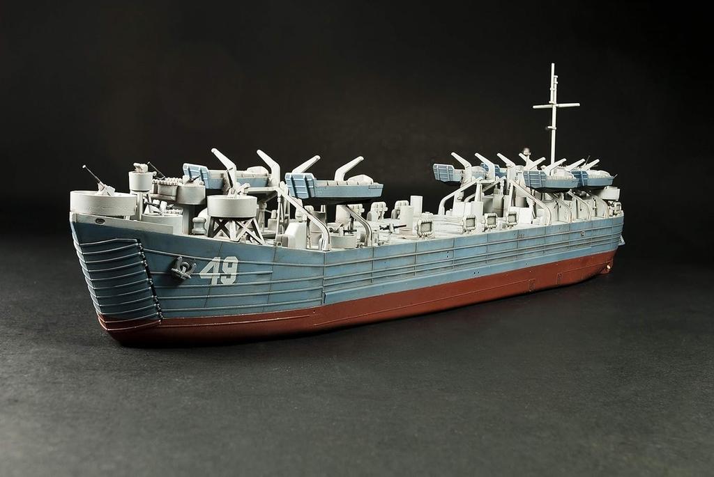 AFV Club WWII US Navy Tank Landing Ship Plastic Model Kit SE73515 1/350 LST-1