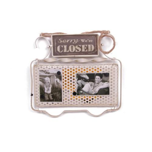 

Декоративная надпись на металлической двери