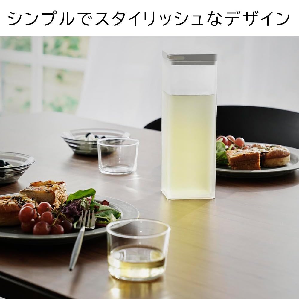 Yamazaki Jitsugyo Garrafa de água fria com filtro anti-salpicos que pode ser vertida de ambos os lados do Jarro Slim Lavável na máquina de lavar louça Água fria