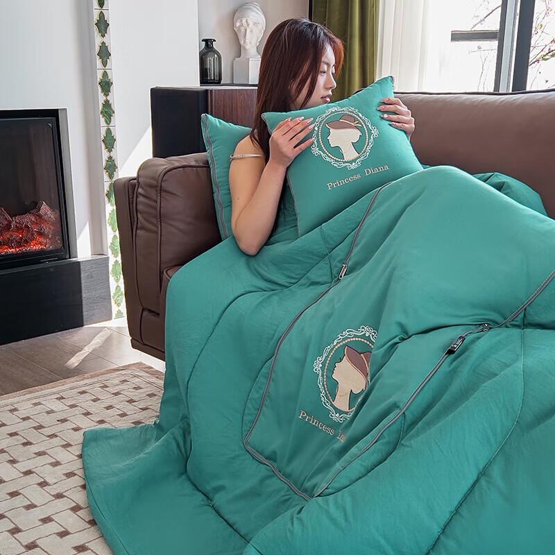 

Grace 2-in-1 Foldable Pillow & Nap Blanket