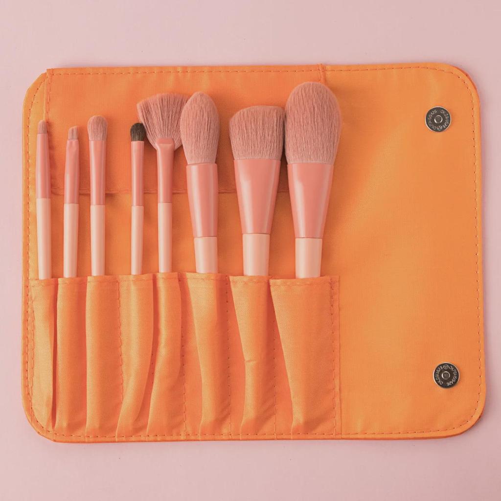 Nongying 8-Piece Animal Hair Makeup Brush Set with Storage Bucket for Beginners