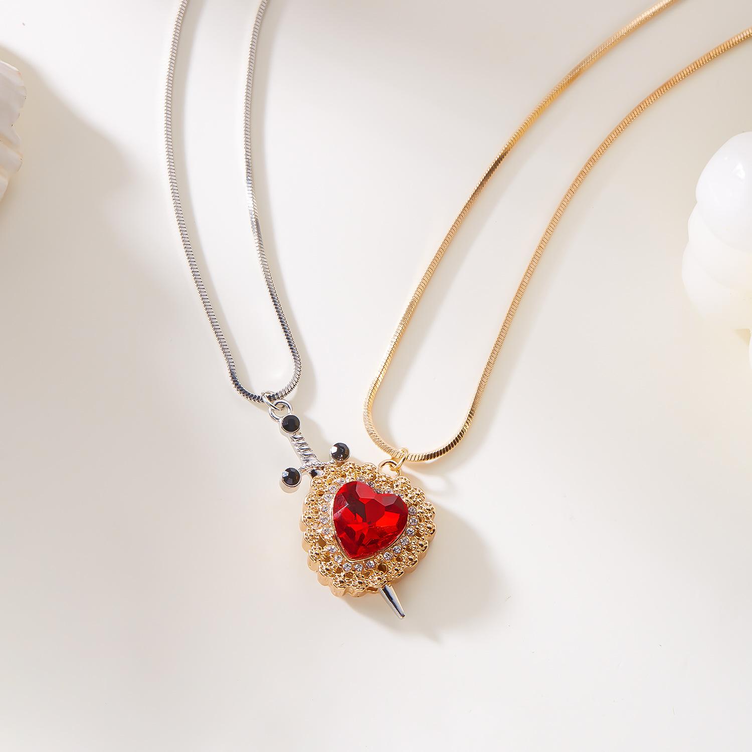 

New Love Couple Necklace Fashion Versatile One Arrow Through Heart Love Diamond Necklace Set